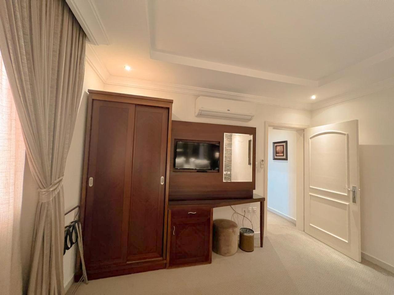 لورين حى السلامه Apartment